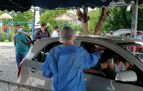 Aumenta el número de personas que se hisopan en Chitré