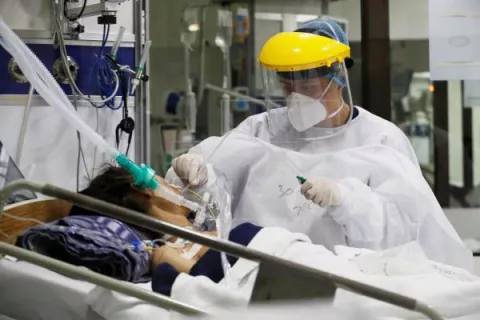 Colombia sigue sin conseguir doblegar la curva de la tercera ola de coronavirus