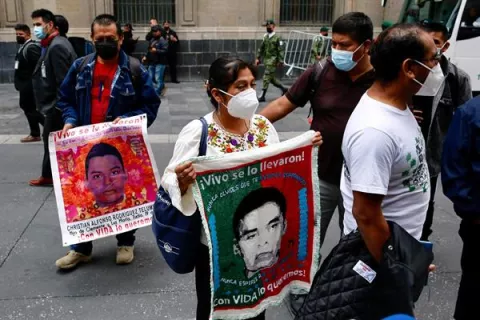 Identifican los restos de otro de los estudiantes desaparecidos de Ayotzinapa