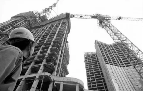 Los costos sociales de la construcción en barriadas unifamiliares
