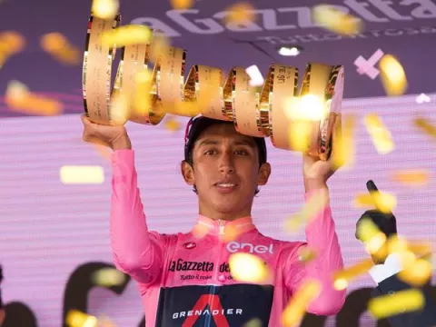 Egan Bernal da positivo por covid-19 tras ganar el Giro de Italia 