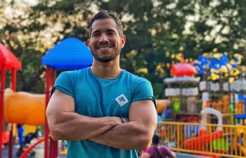 Elmis Castillo estrenará el video musical de su canción 'Celoso'