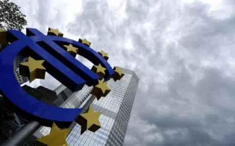 La eurozona aboga por mantener el apoyo a la economía pese a recuperación