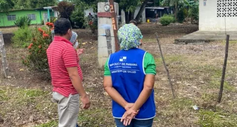 Garantizan pago a funcionarios de salud contratado para hacer frente a la pandemia