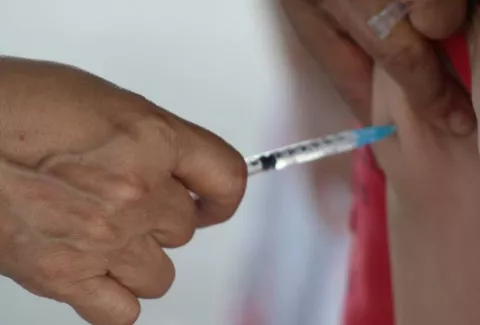 Personal de salud ha aplicado 253,530 dosis de la vacuna contra la influenza