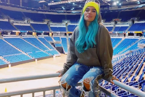 Karol G, primera latina en vender dos funciones en tiempo récord en Puerto Rico