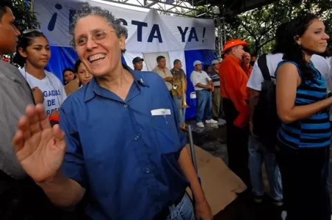 La Policía de Nicaragua arresta a dos exguerrilleros y a dos opositoras