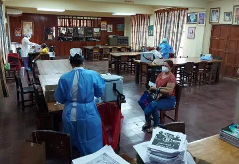 Panamá llega a 383,733 casos de covid-19 y 6,408 muertes; Rt está en 1.08