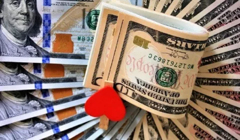 Parejas: ¿Cómo manejar las finanzas en el hogar? 