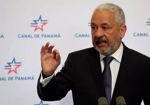 Administrador del Canal de Panamá, Ricaurte Vásquez, da positivo por covid-19