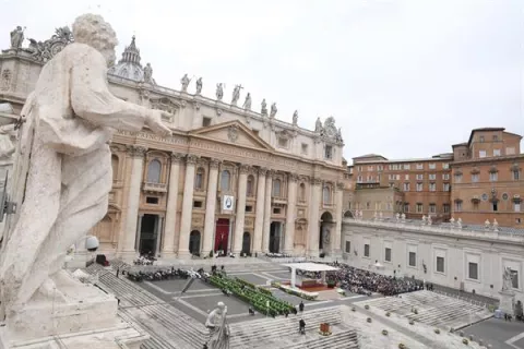 El Vaticano pide cambios en el proyecto de ley contra la homofobia de Italia