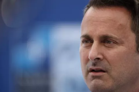 El primer ministro luxemburgués, positivo por covid tras participar en cumbre 