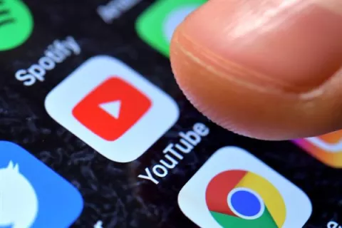 Comisión Europea aclara cómo YouTube o TikTok tienen que eliminar contenido con copyright
