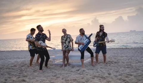 Alkilados y Anakena estrenan el sencillo 'Clara'