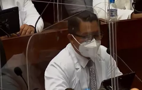 Diputado Arquesio Arias reaparece destacando el rol de las 'hermosas  mujeres'