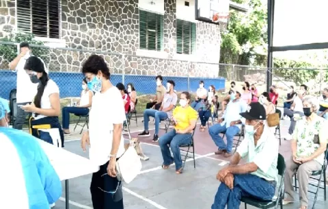 Inicia el programa de barrido en el circuito 7-1 de Los Santos con la vacuna Pfizer