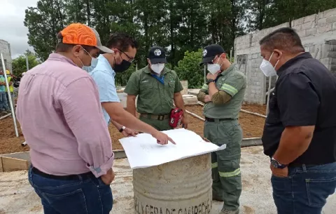 Instalación del hospital modular en Renacimiento registra un avance del 65%