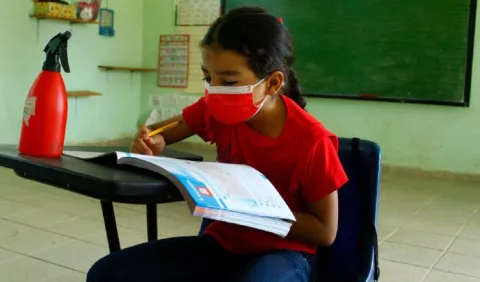 Entre 1,800 y 2,000 escuelas deberían abrir este año