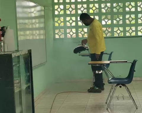 Brote de la covid-19 lleva a suspender clases en dos escuelas en La Chorrera