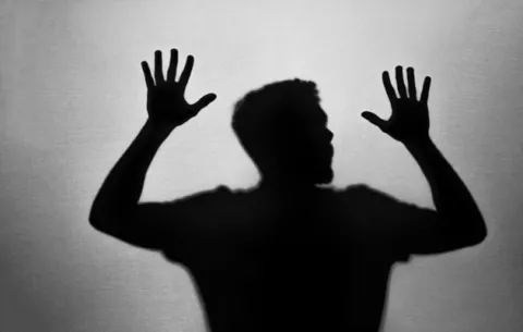El miedo es el que predomina: así es vivir con claustrofobia