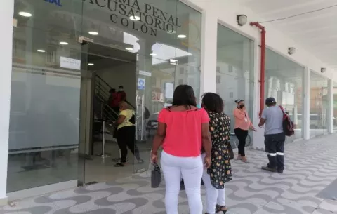 Se reanuda la audiencia intermedia del caso de la 'Masacre del Búnker de Espinar'