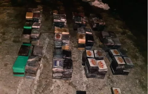 Decomisan 243 paquetes de droga y una lancha rápida en Guna Yala