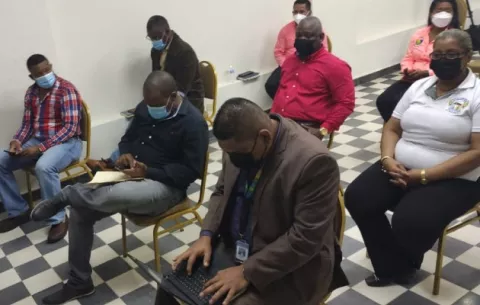 Miviot busca alianza con municipios para agilizar obras en Colón