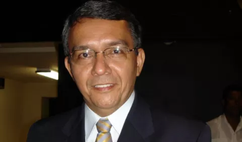 Certamen en honor al fallecido escritor panameño Ariel Barría Alvarado