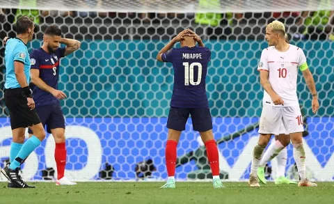 Kylian Mbappé y otras estrellas que decepcionaron en la Eurocopa
