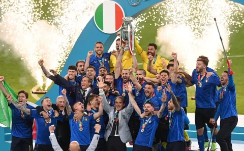 Italia y las claves para su resurgimiento en la elite del fútbol