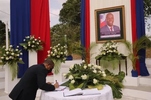 La viuda de Jovenel Moise rechaza dinero público para el funeral de Estado