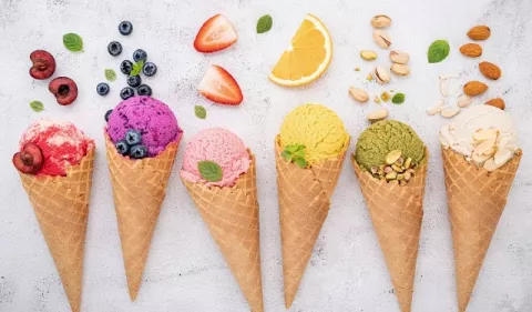 Helado hecho en casa con sabor a frutas
