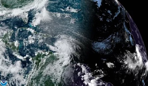 El huracán Elsa se dirige veloz hacia la isla Española