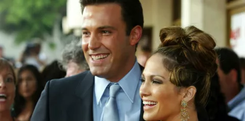 Jennifer Lopez y Ben Affleck causan revuelo por su paseo romántico