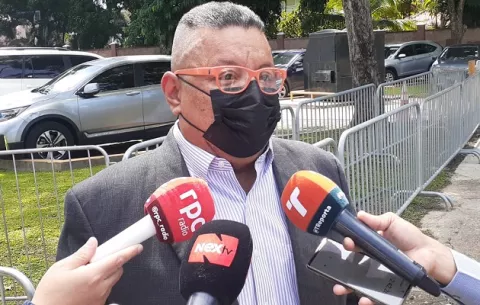 Abogado Justino González denuncia supuesta red de espionaje dentro del Instituto de Medicina Legal
