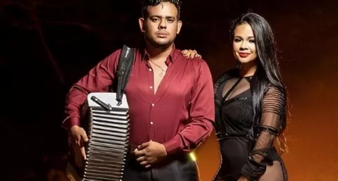 Kenny y Kiara presentan su segundo sencillo 'Ajeno no quiero nada'