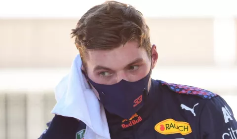 Max Verstappen manda en casa de Lewis Hamilton