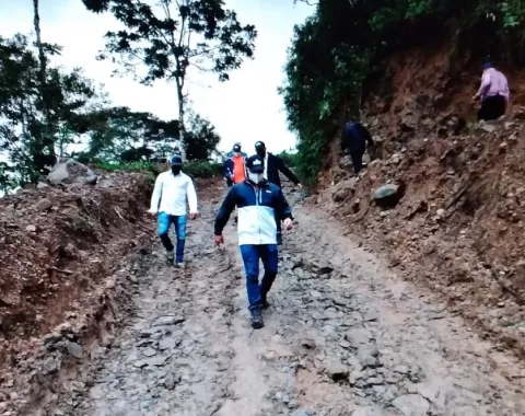 Inspección del MOP constata veinte puntos críticos en la carretera Volcán a Río Sereno 