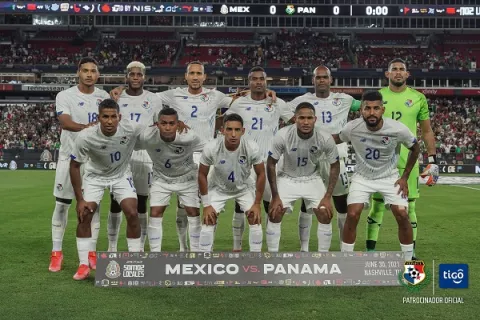 México sin mucho esfuerzo golea a una Panamá que no propuso nada