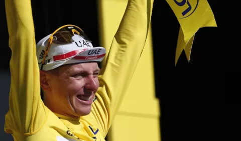 Tadej Pogacar se sincera tras su triunfo en el Tour: 'Estoy feliz de que esto haya acabado'