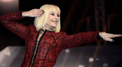 La cantante italiana Raffaella Carrà fallece a los 78 años