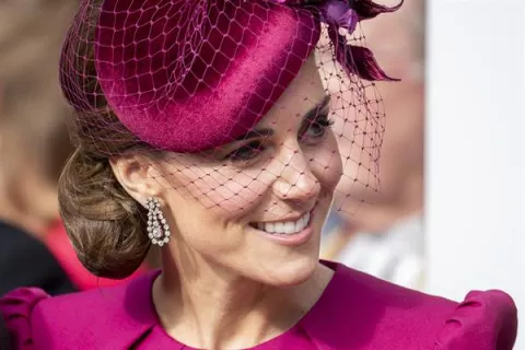 La Duquesa de Cambridge se aisla tras estar en contacto con un positivo de covid 