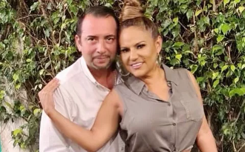 Sandra Sandoval describe el primer encuentro con Tavo Flores como un 'corto circuito de amor' 