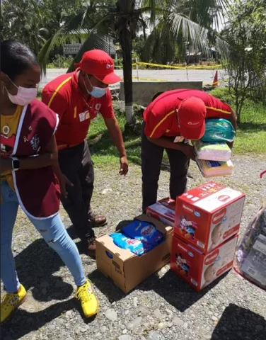 Con donaciones, demuestran apoyo a damnificados por las lluvias en Bocas del Toro