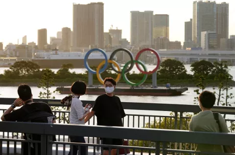 Tokio registra nuevo récord de contagios de covid-19 en mitad de los Juegos Olímpicos