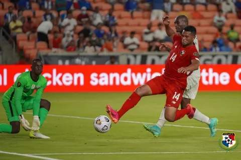 Thomas Christiansen afirma que Panamá debe 'trabajar, trabajar y trabajar'
