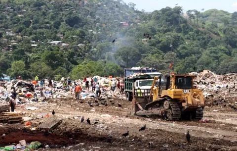 AAUD: Urbalia Panamá incumple y hace del Cerro Patacón un gran contaminante ambiental