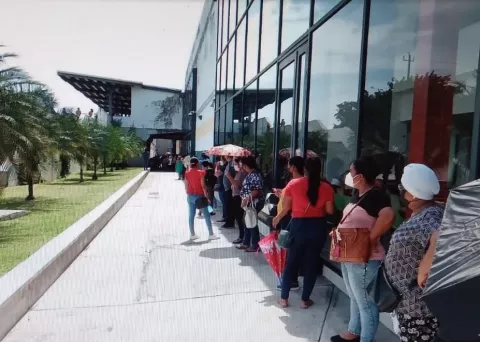 Veragüenses consideran que vacunación contra la covid-19 no debe efectuarse en el hospital regional 