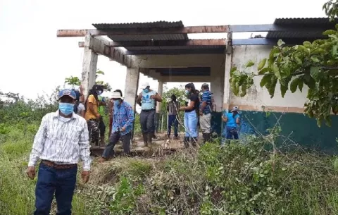 Residentes de Santa Fe y otras áreas alejadas de Veraguas exigen la reparación de los puestos de salud