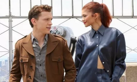 Zendaya y Tom Holland son fotografiados besándose 